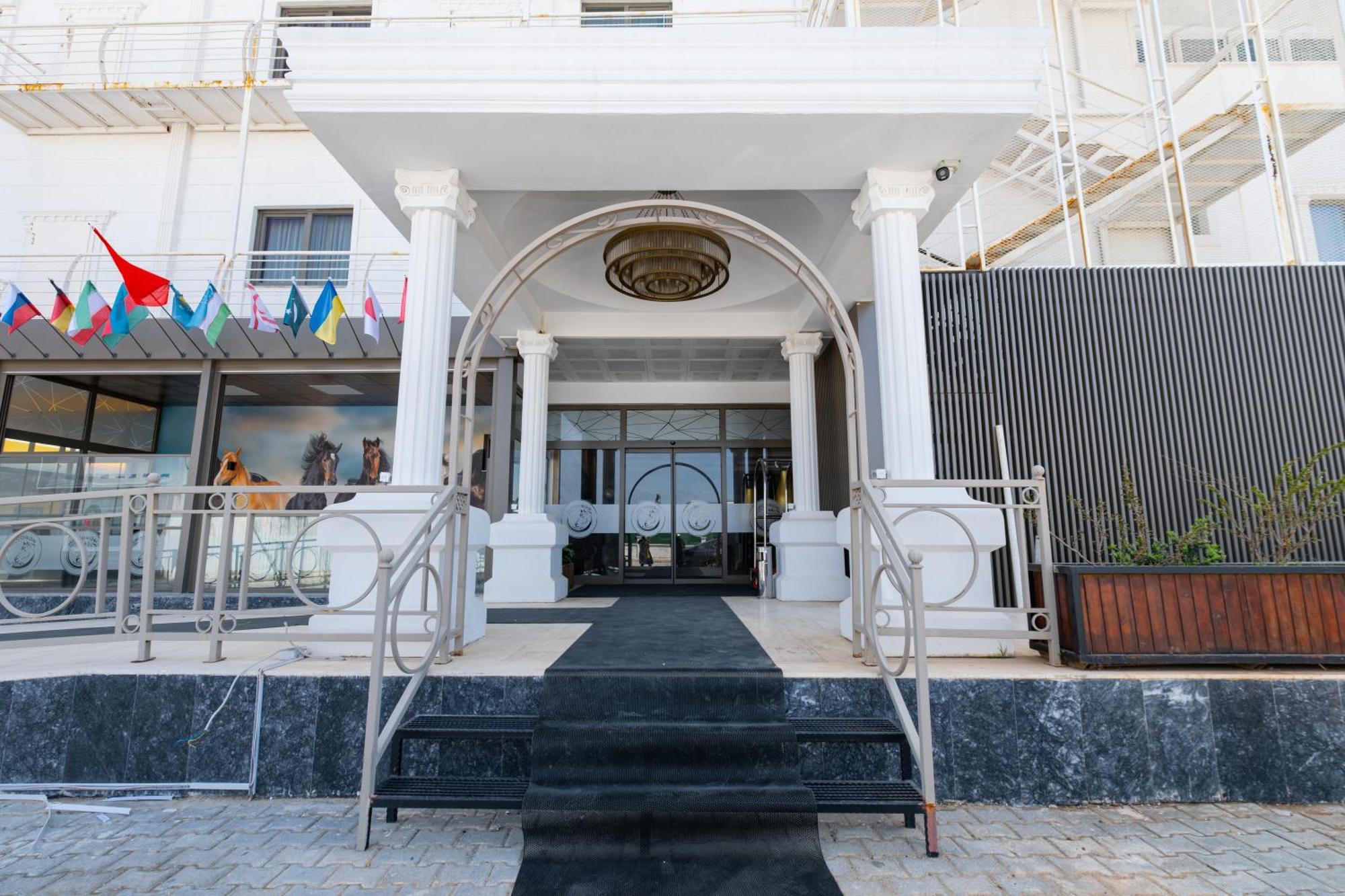 Hipodrom Hotel Duacı Екстериор снимка